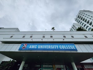 AMC University College place picture
